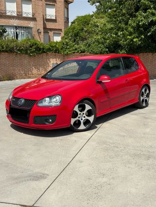 Volkswagen Golf GTI 200