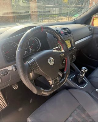 Volkswagen Golf GTI 200