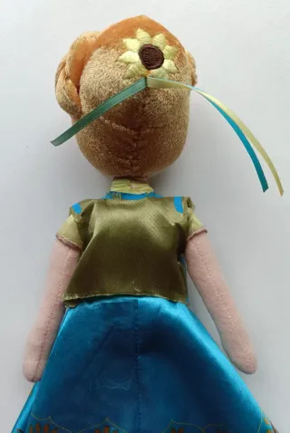 Muñeca peluche Anna Frozen