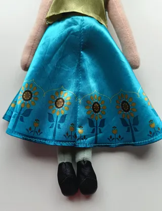 Muñeca peluche Anna Frozen