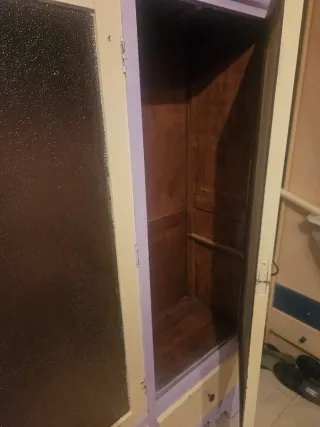 Armario antiguo madera 3 puertas cristal