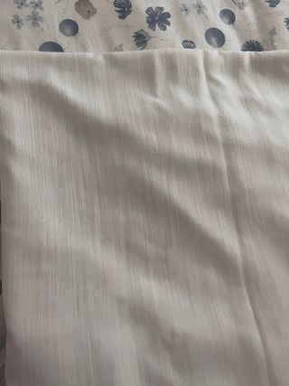 Tenda in nylon bianca