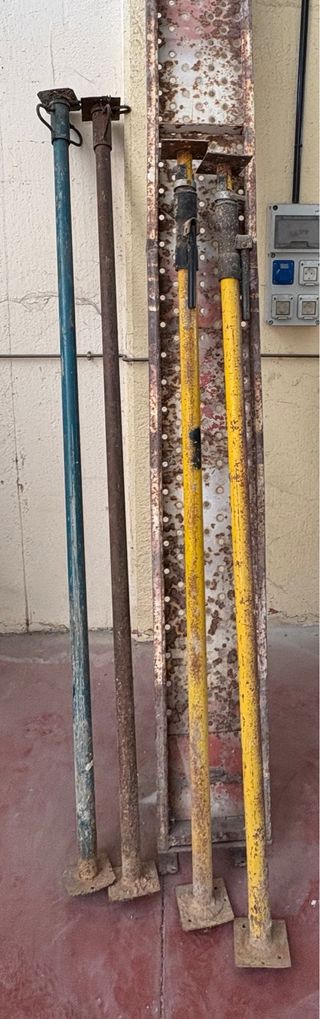 Puntales para techo (4 unidades)