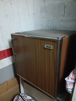 Nevera pequeña Zanussi