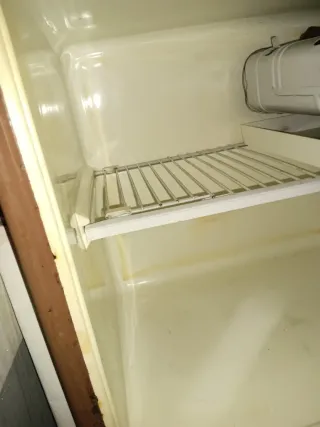 Nevera pequeña Zanussi