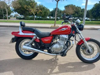 Suzuki Marauder 250cc Cruiser Roja