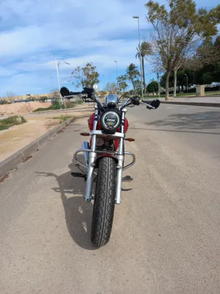 Suzuki Marauder 250cc Cruiser Roja