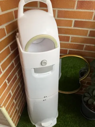 Contenedor de pañales Asalvo