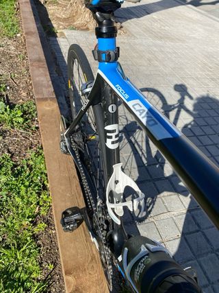 Bicicleta de carretera Focus Cayo talla L