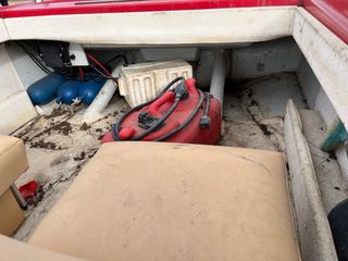 Lancha con motor fueraborda sin papeles