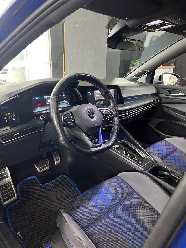 Volkswagen Golf 2021