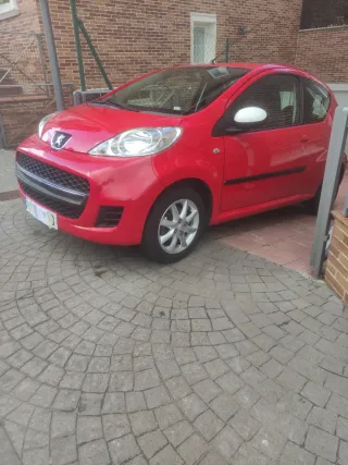 Peugeot 107 2011