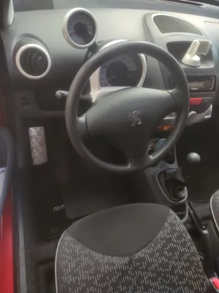 Peugeot 107 2011