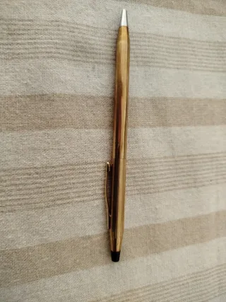 Bolígrafo Cross ,baño de oro