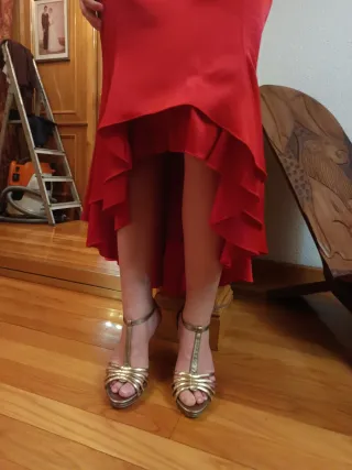 Conjunto Top y Falda Rojo Dorado