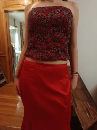 Conjunto Top y Falda Rojo Dorado
