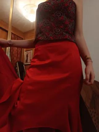 Conjunto Top y Falda Rojo Dorado