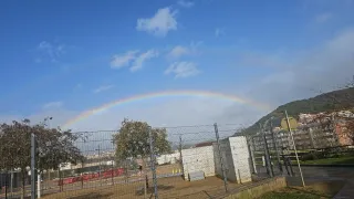 Busco señora para cuidar 2 niñas