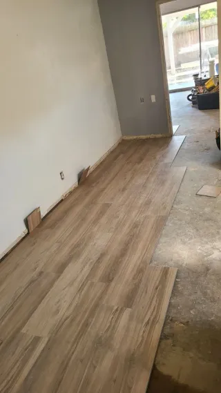 Instalación suelo vinílico y parquet