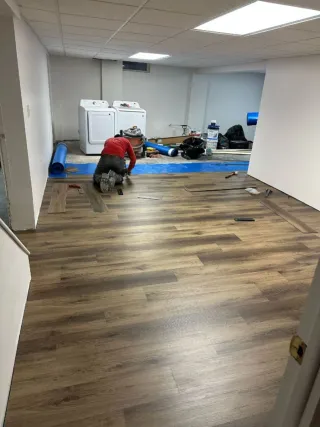 Instalación suelo vinílico y parquet