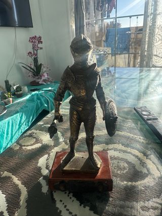 Figura Guerrero Medieval Escudo y Lanza