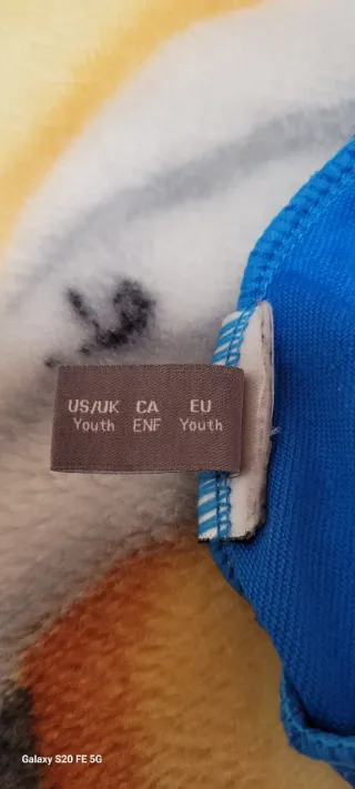 Gorro deportivo Puma niño azul y negro