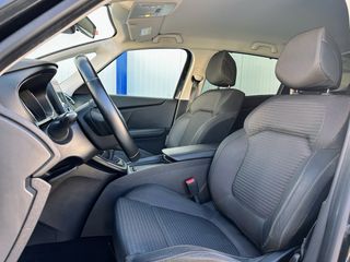 Renault Grand Scenic 2017 7-Plazas TCE 130cv