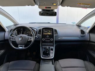Renault Grand Scenic 2017 7-Plazas TCE 130cv