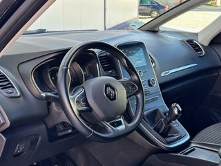 Renault Grand Scenic 2017 7-Plazas TCE 130cv