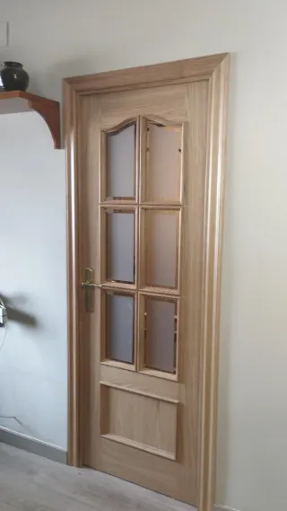 Carpintero e Instalación de puertas,Parket,cocinas