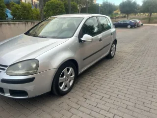 Volkswagen Golf 2004