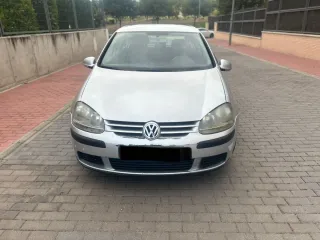 Volkswagen Golf 2004