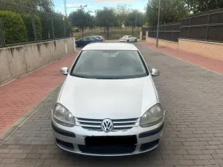 Volkswagen Golf 2004