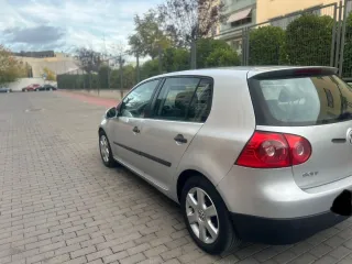 Volkswagen Golf 2004