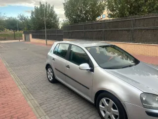 Volkswagen Golf 2004