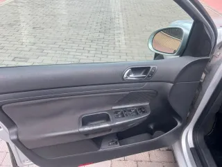 Volkswagen Golf 2004