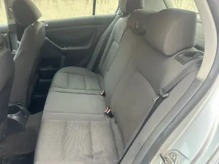 Volkswagen Golf 2004