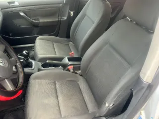 Volkswagen Golf 2004