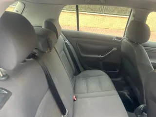 Volkswagen Golf 2004