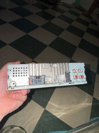 Radio Pioneer no lleva los cables de conectarlos