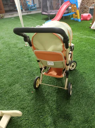 Coche gemelar  de muñecas