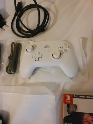 Nintendo Switch OLED + Accesorios Mario