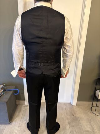 Traje de novio negro