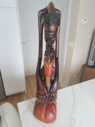 Figura decorativa de madera