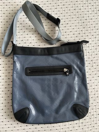 Bolso bandolera Tous azul y negro colección Linday