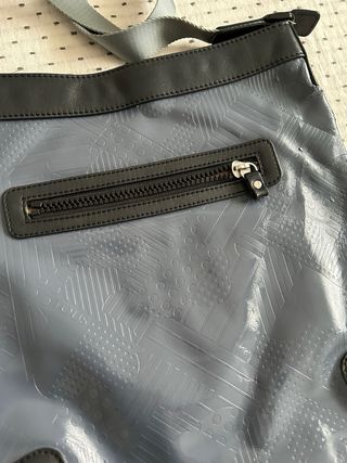 Bolso bandolera Tous azul y negro colección Linday