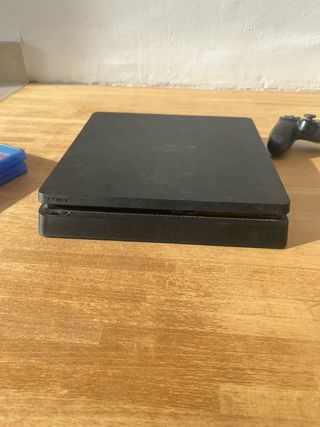 PS4 (PlayStation 4) + 2 Juegos+ 1 mando