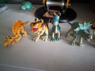 Set 4 Dinosauri Gosnell vintage
