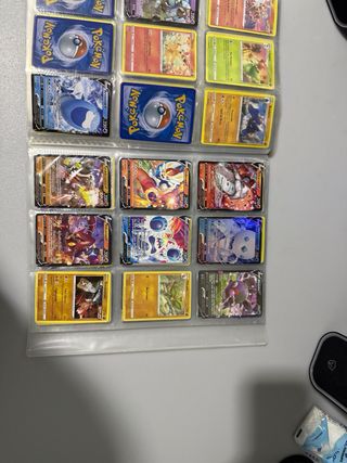 Cartas Pokémon V, VMAX, VSTAR y Entrenador