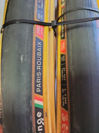 Copertoni Challenge Paris Roubaix Pro 700x27c